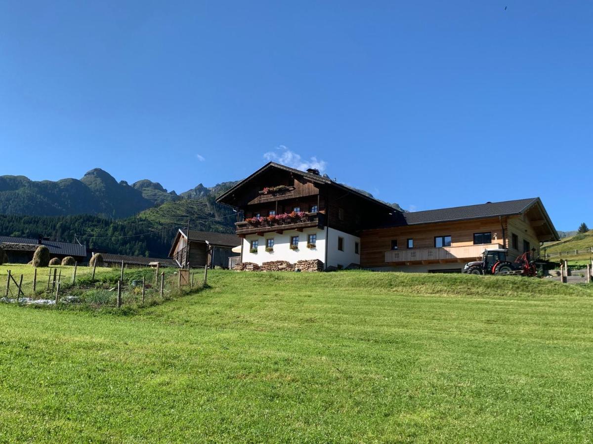 Hotel Guggenbergerhof Maria Luggau Exterior foto