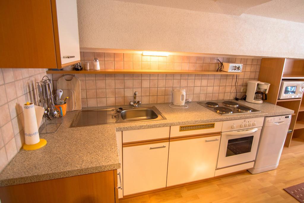 Hotel Guggenbergerhof Maria Luggau Habitación foto
